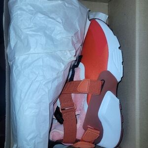 Nike HUARACHE HABANERO Kids' Vibrant Orange and Pink Sneakers